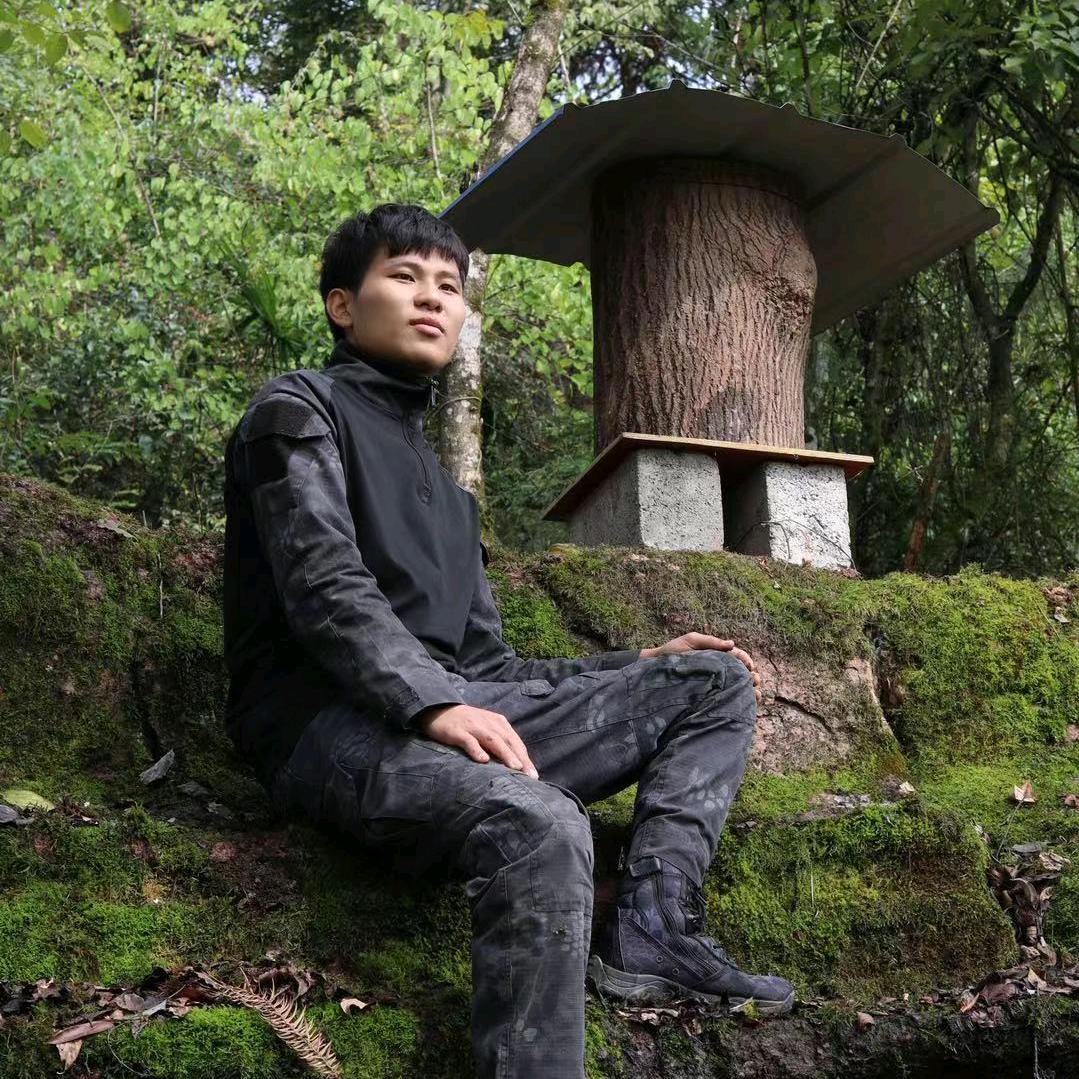 小王｛土养中蜂｝