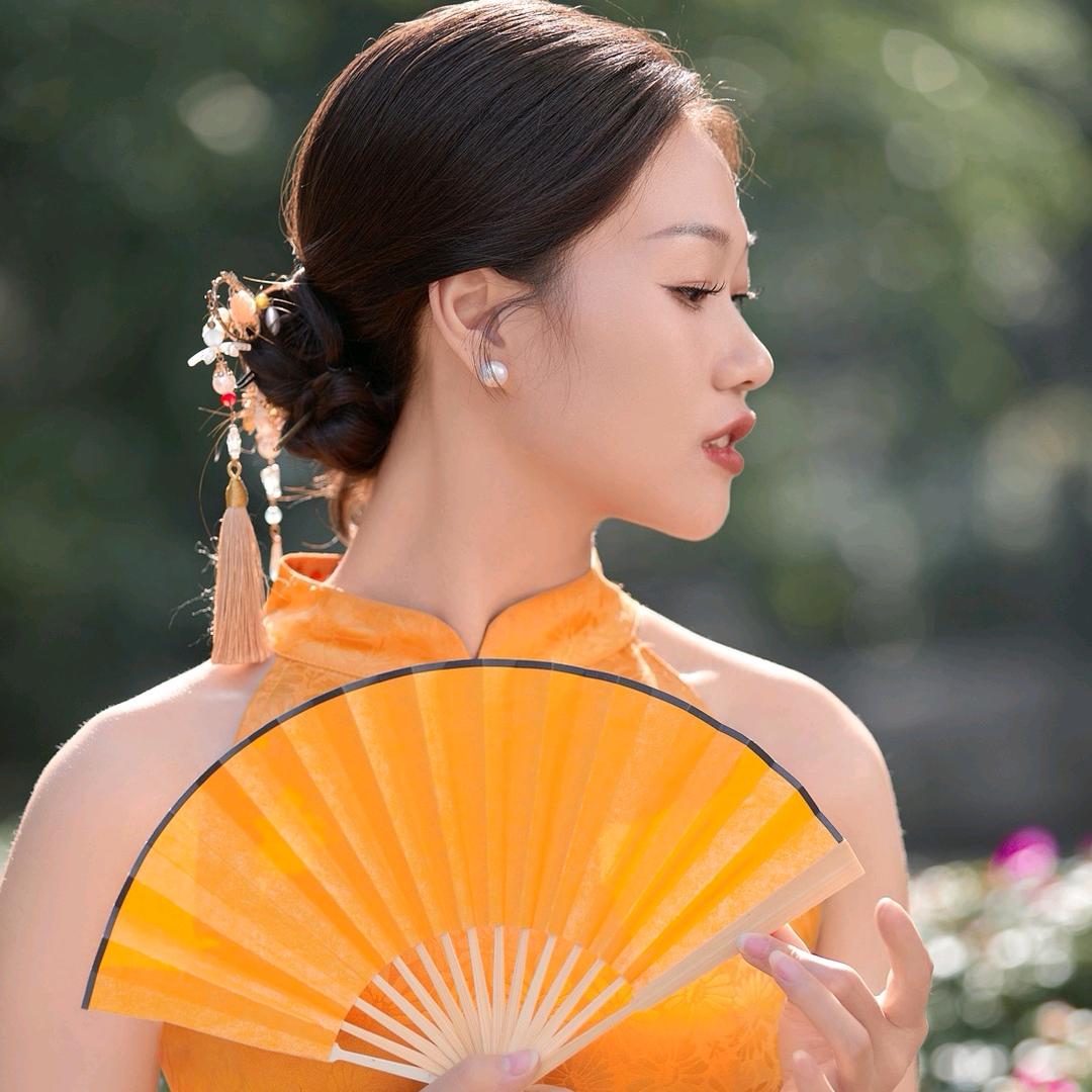 小徐爱吃青李子