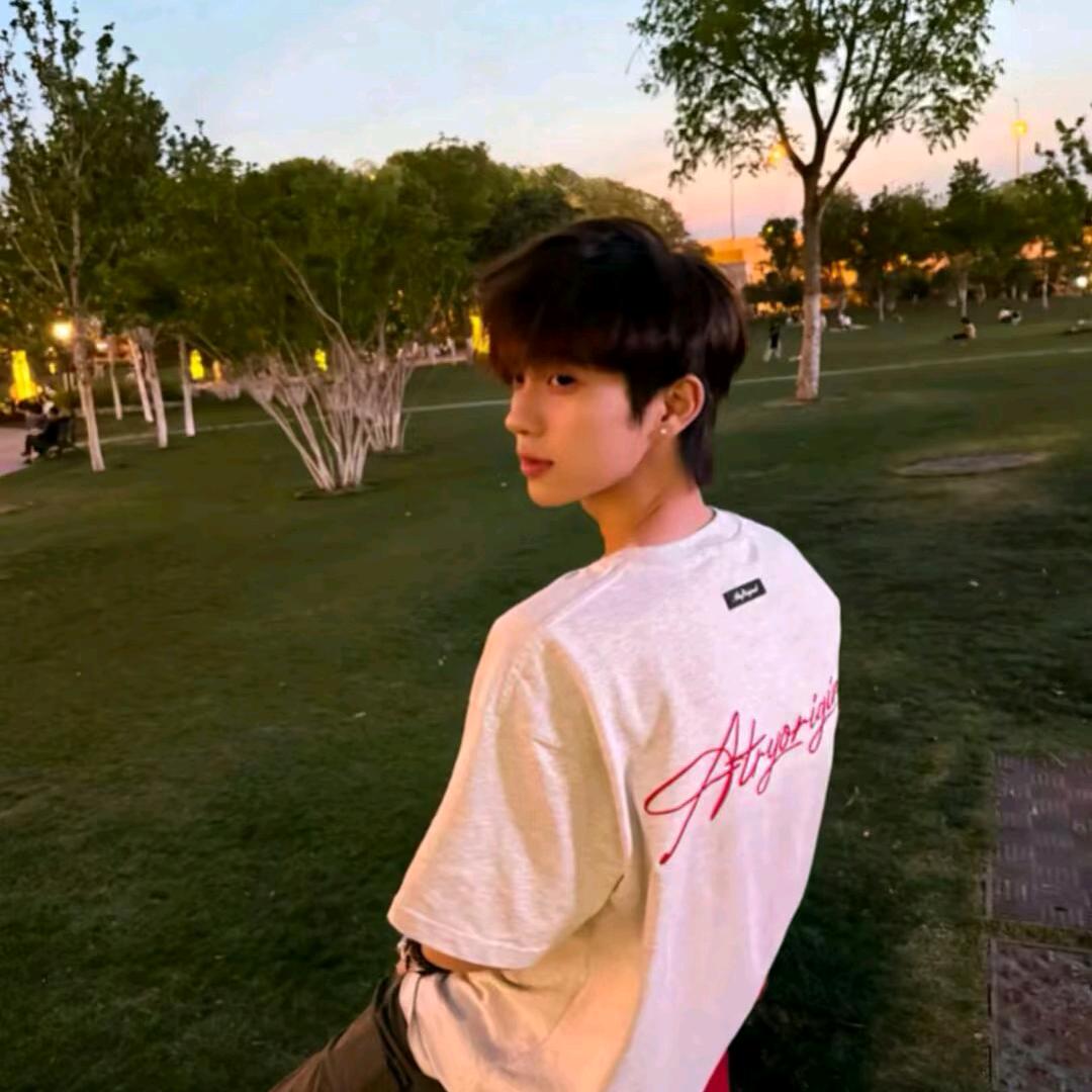 emooo（白泽杯冠军）