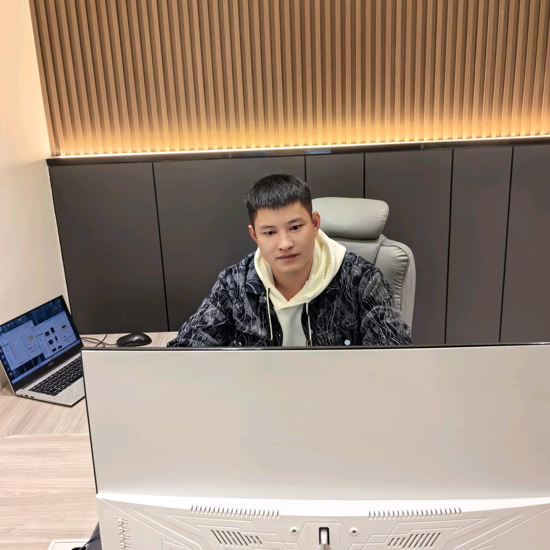 君祥车灯照明