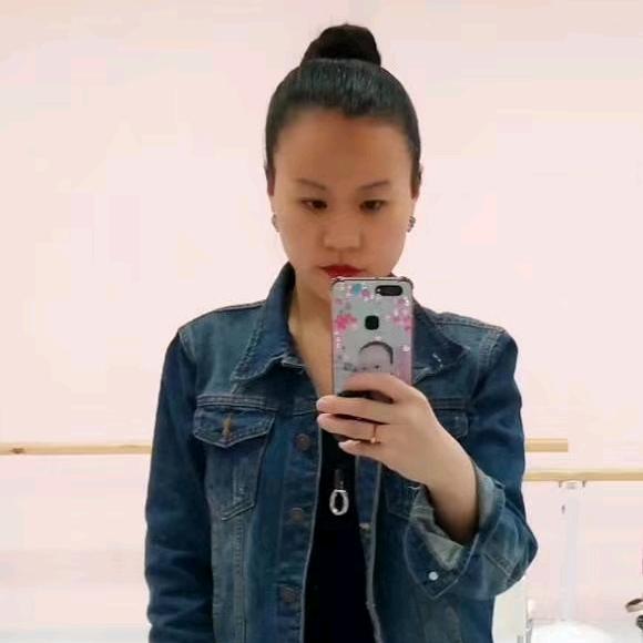 @爱跳舞的石榴儿