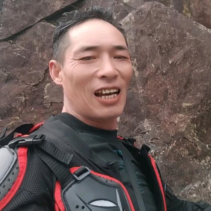 张溢藩
