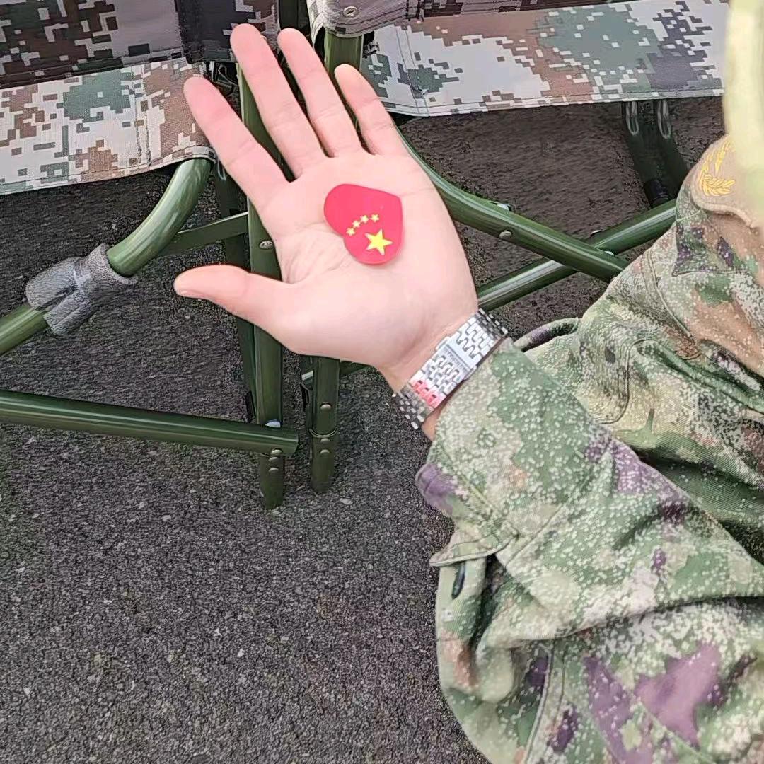 @刘鹏