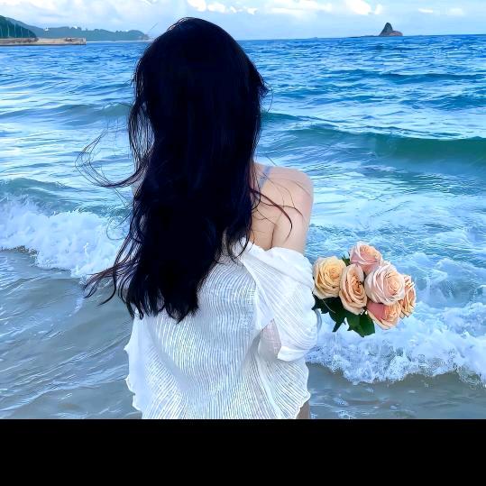 小米🐬的米🐬氵