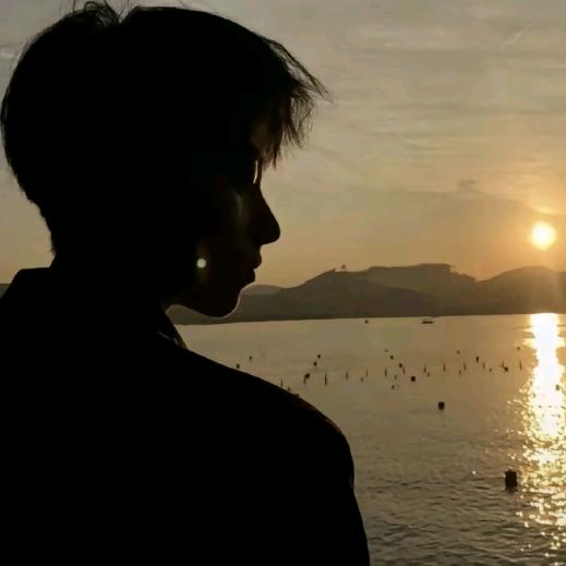 我宁愿不吹空调也不想跑四栋楼的308