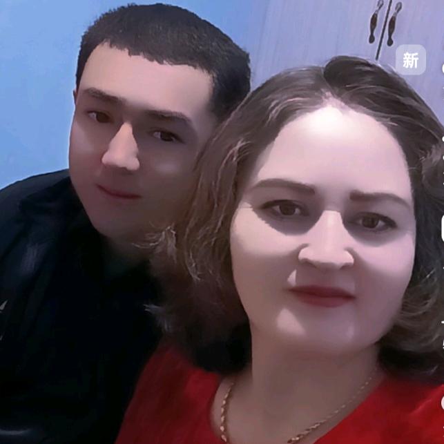 幸福的一家人·🌹🌹