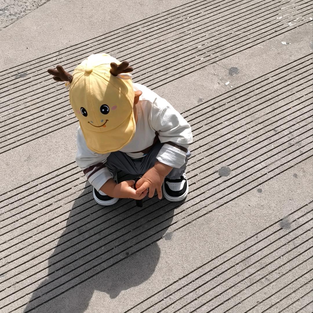 喝可乐的小cat🐱