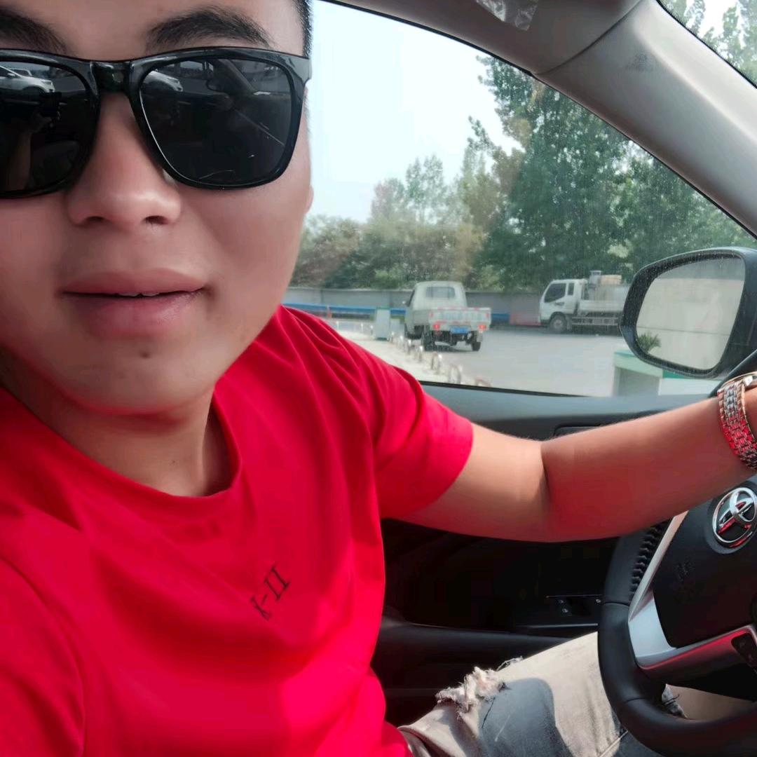 龙泉涛🧑🏻‍💼