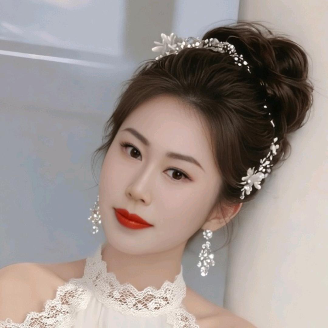 (ง 王后•̀_•́余生)ง