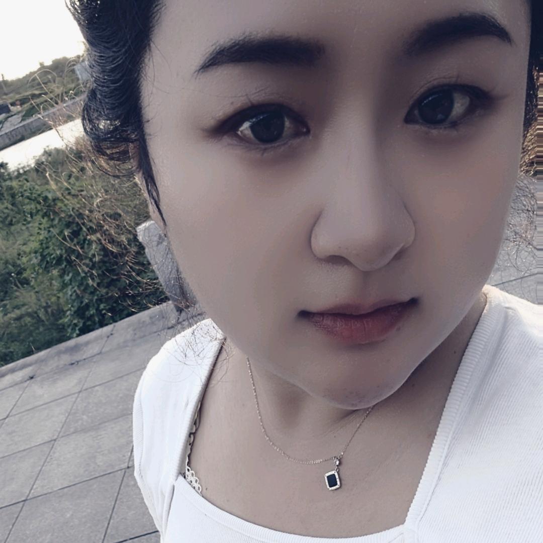 中年老阿姨(胫骨平台粉碎性骨折保守治疗）