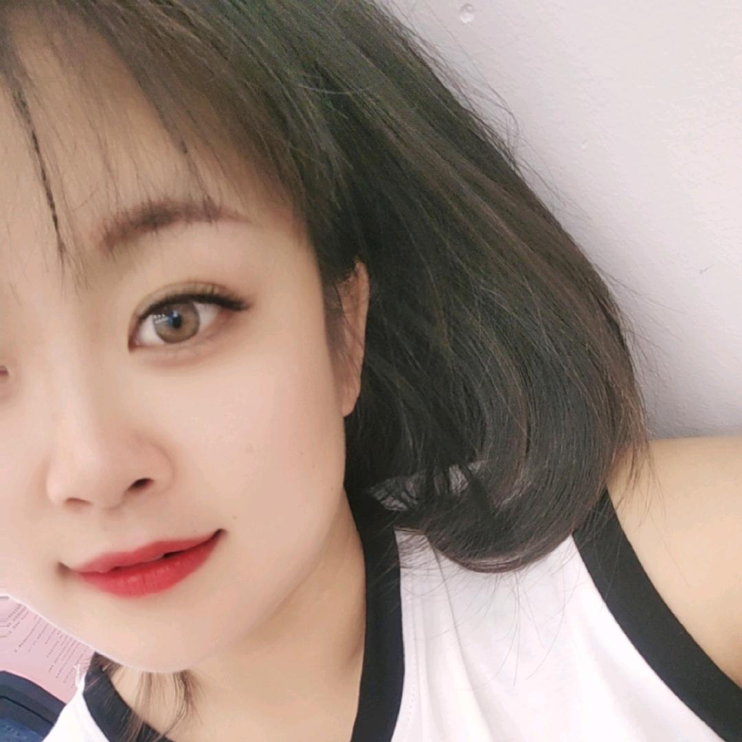 小妞.，