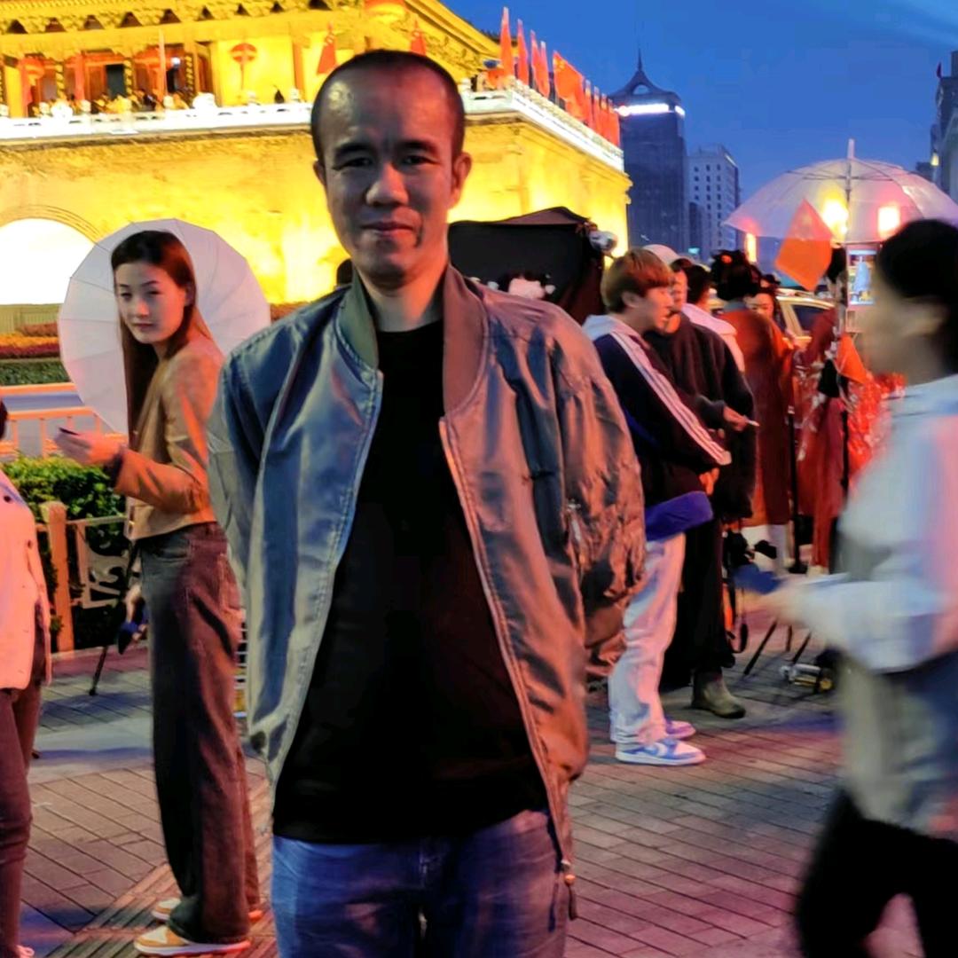 陕北亚飞每天晚上八点三十开苴播
