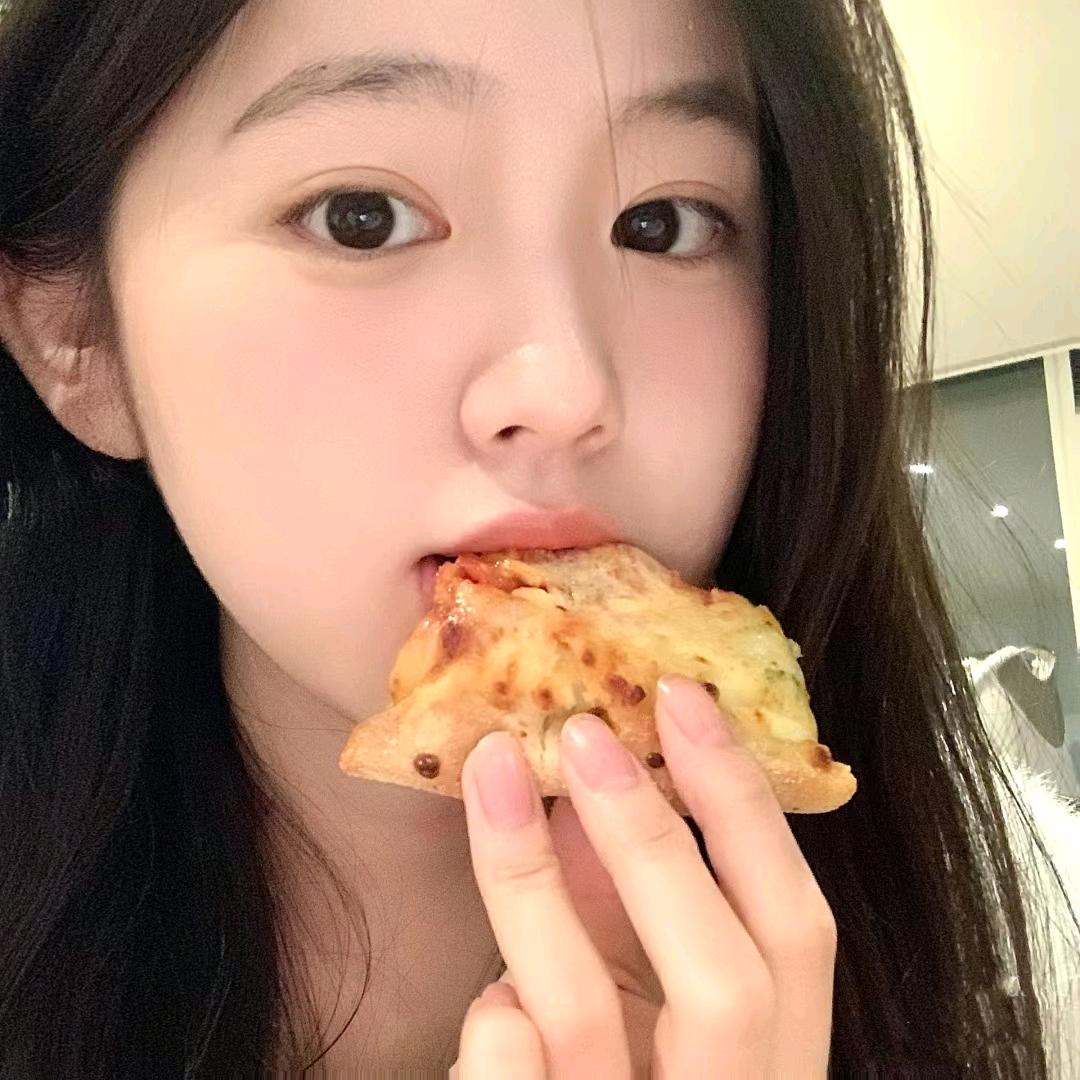 娜娜爱吃