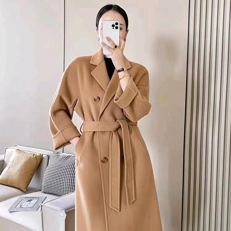 张曼婷羊绒大衣