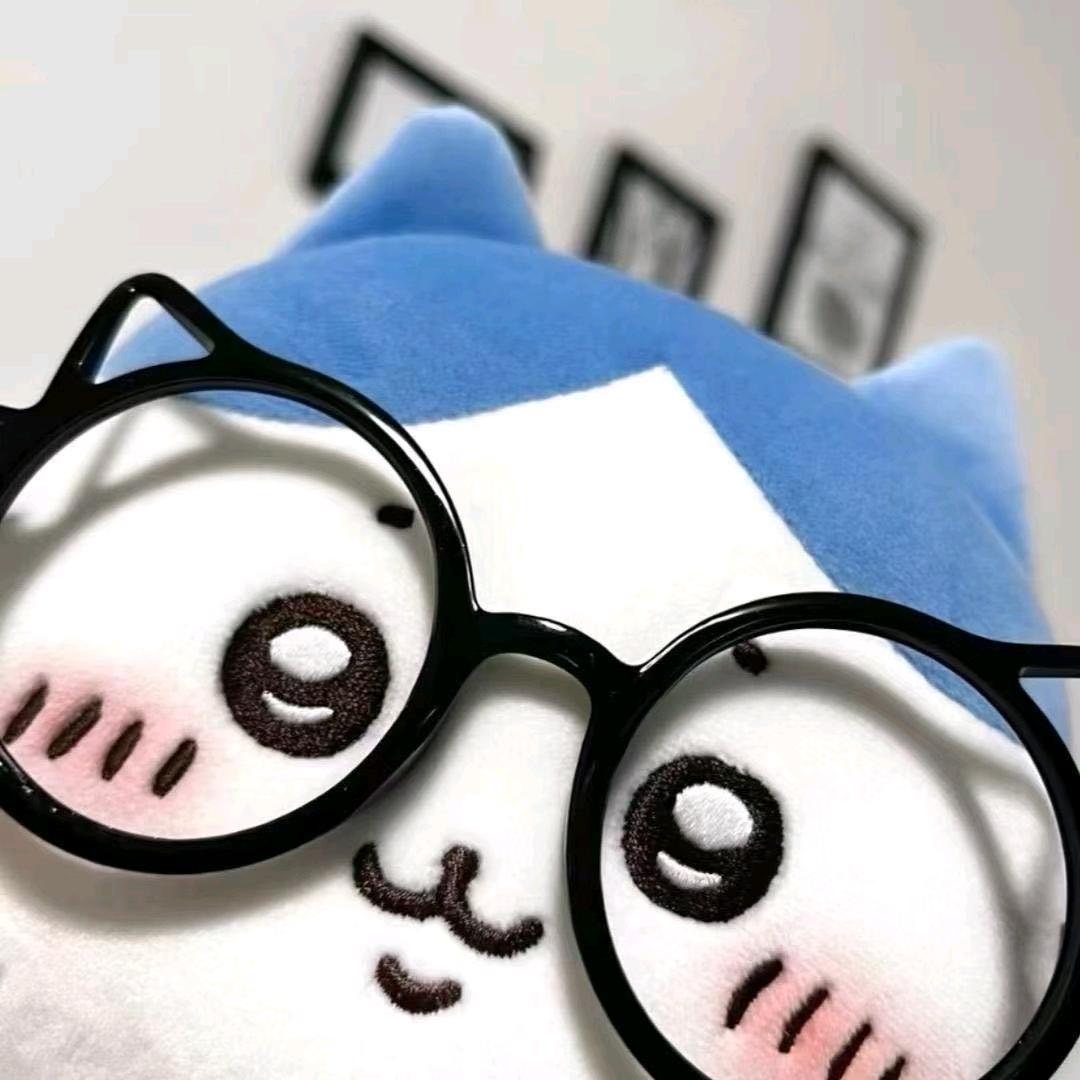 亲亲你就跑🌸.