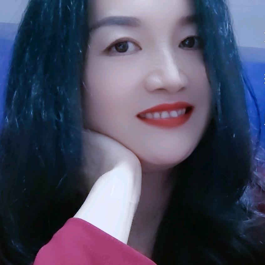 💝天上漂的云☁️🍎