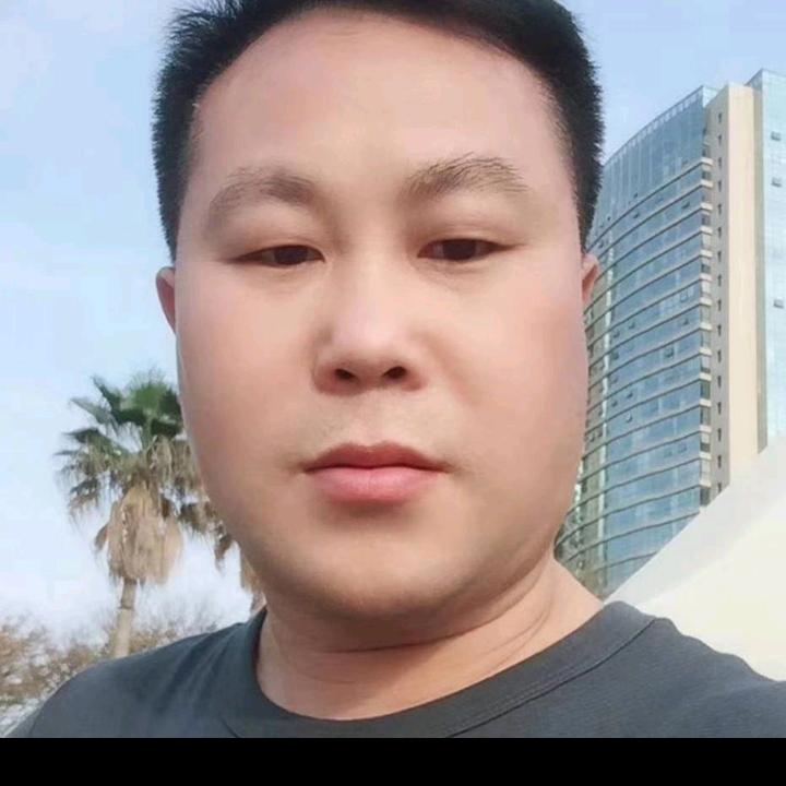 我永远开心，永远年轻。