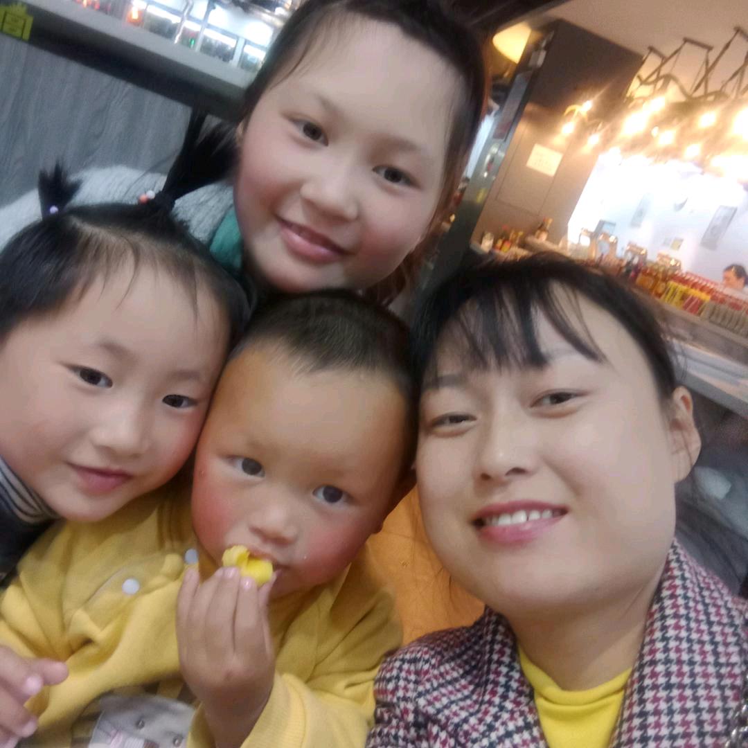 黄毛鸭脖特色卤味