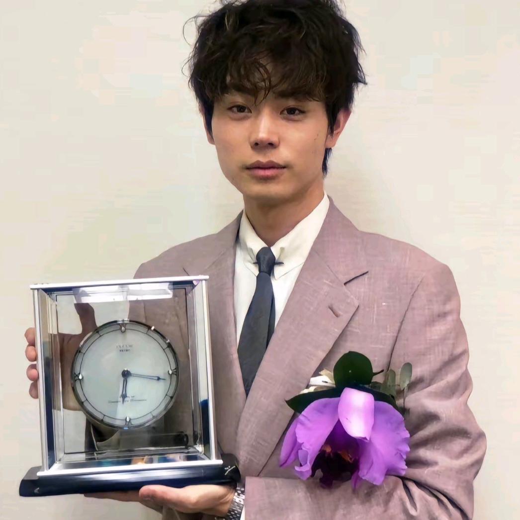 吃啥呢也给我来一口