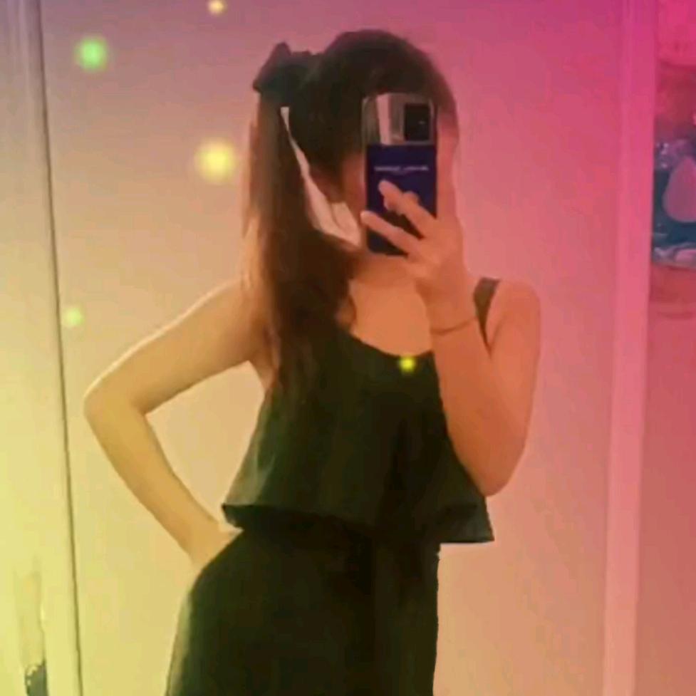 ╭蝶ヾ恋ঌ花.╯