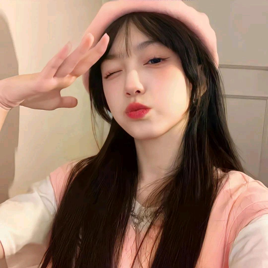 爱吃饭的小女孩