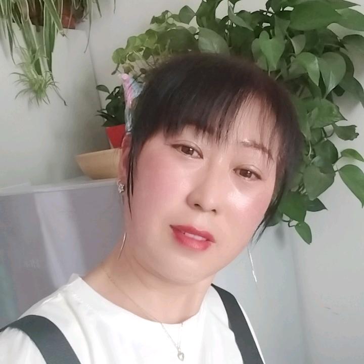 闫静静