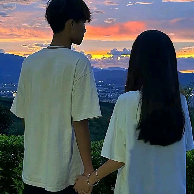 ୧⍤⃝万♡ــــــ