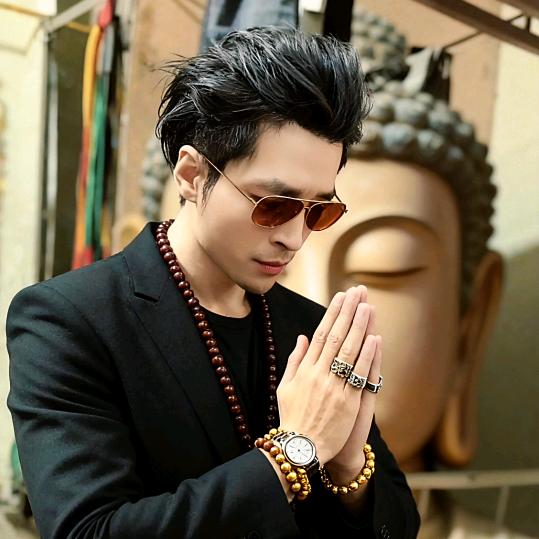 ༺།༼半點訫🚬༽།༻