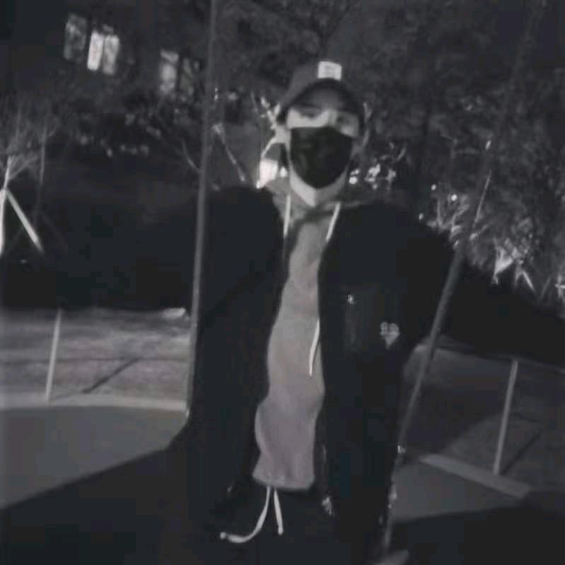 不熬夜的飞行员