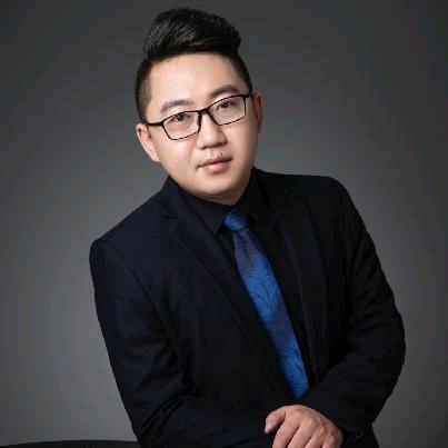 和一群幸福的人在一起