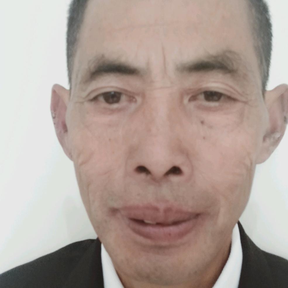 李李李李的老爸