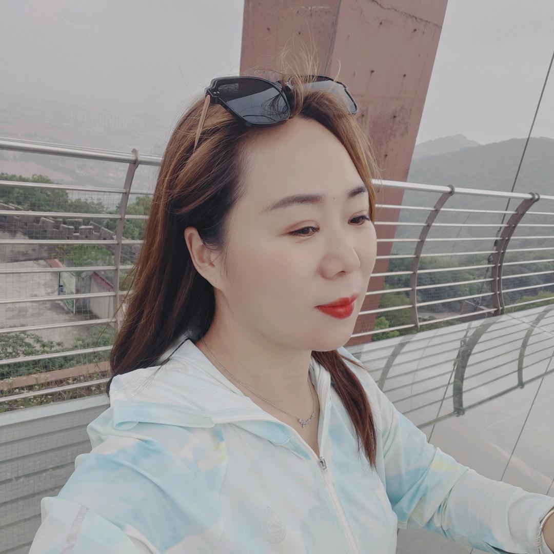 佐罗家具朱姐