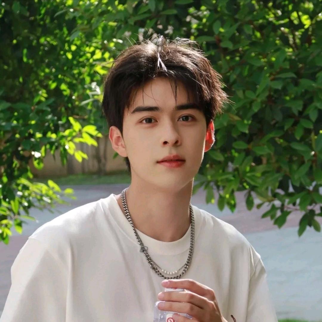 漫曼男装服饰