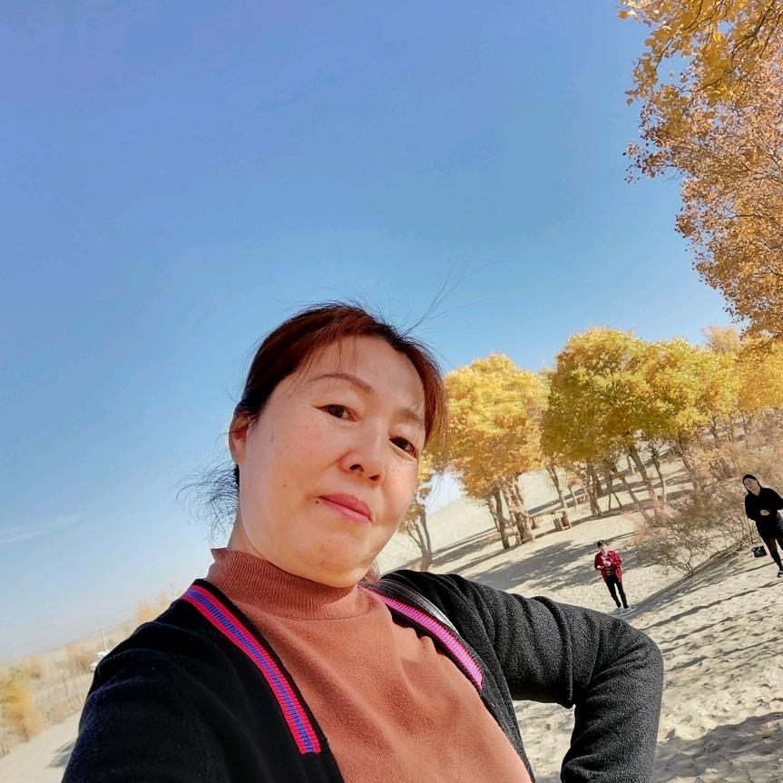 芳姐櫉窗
