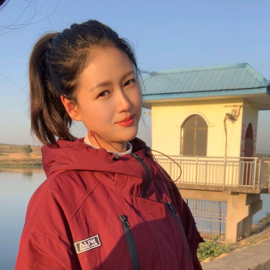 《李憨憨》（拒私聊）