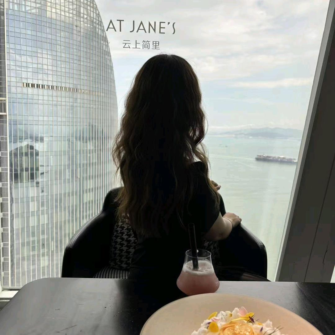 一心普拉提女子塑形