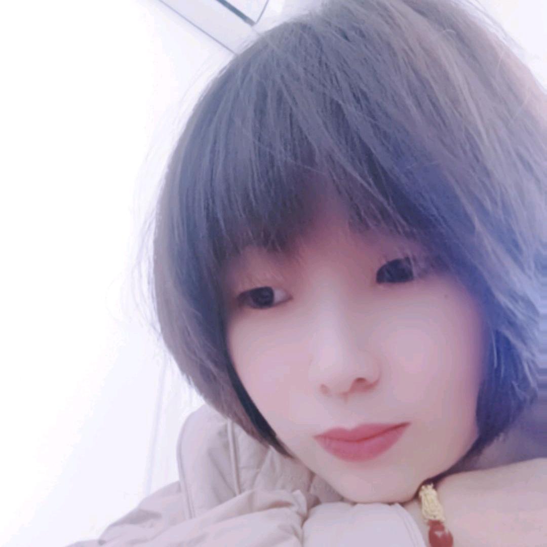 单眼皮女生