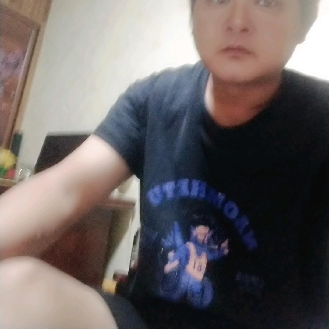 🎬坏不需要诺言🎬头像