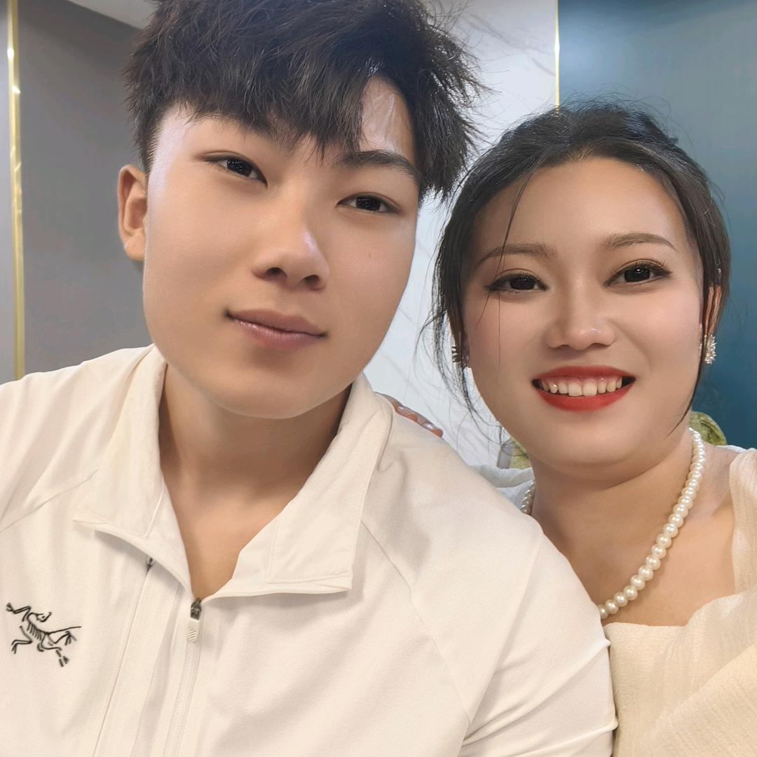 王小🐷和张小🐶