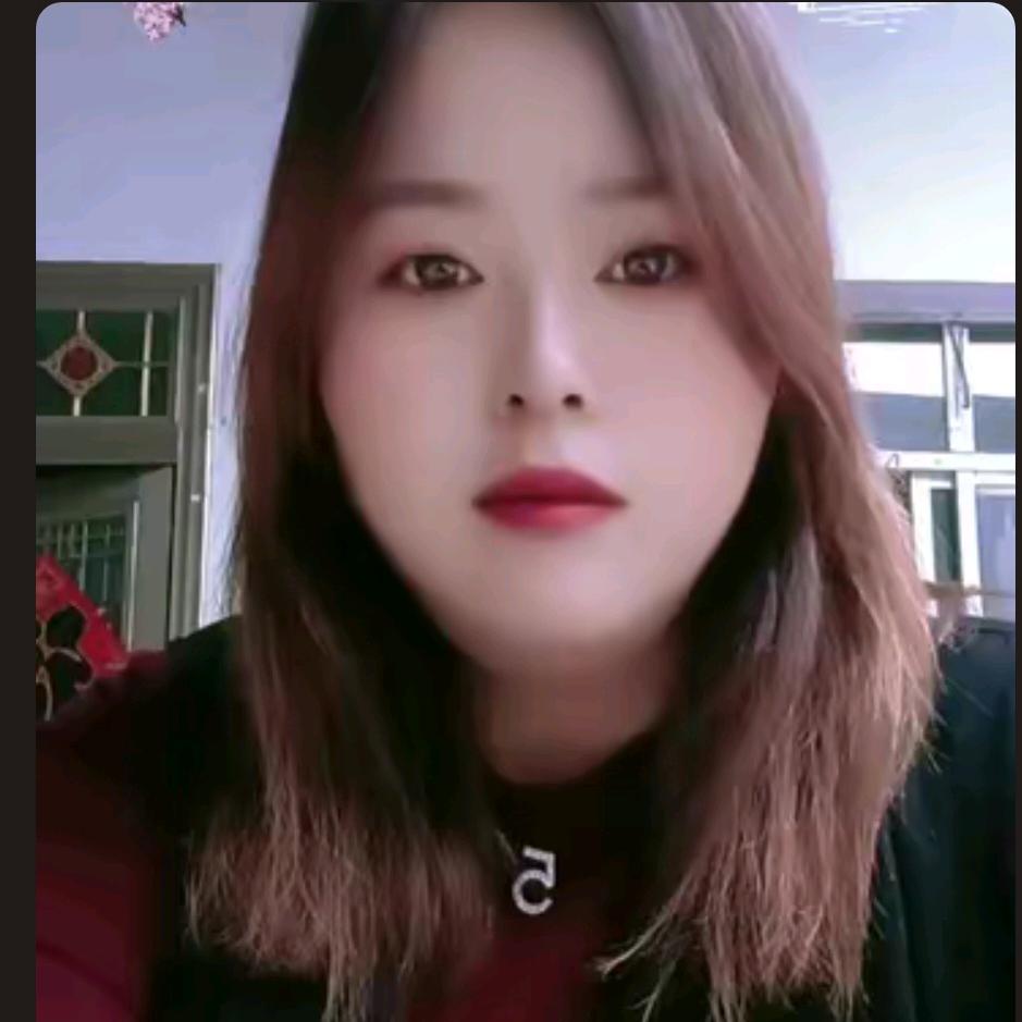 何姐