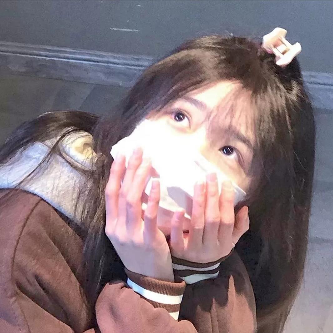 水水水爱喝水 ･֊･꧞