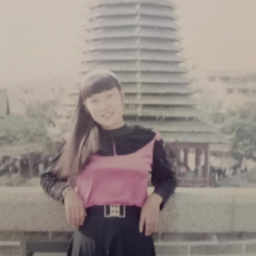 施小姐