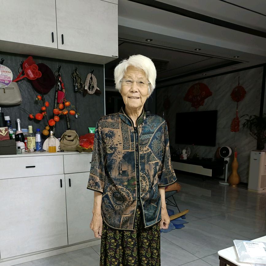 庞奶奶