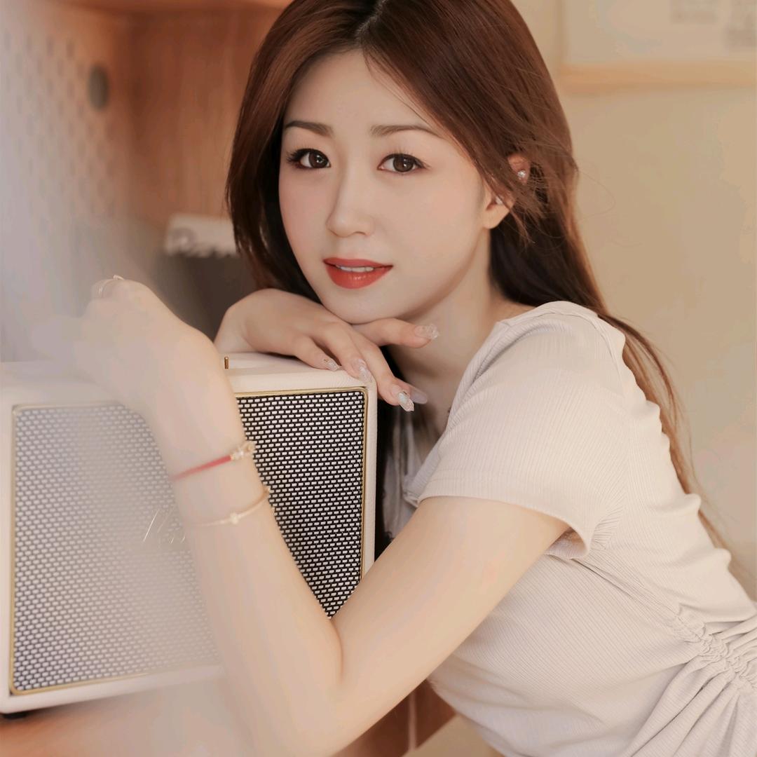 @李娟儿《拒私聊》