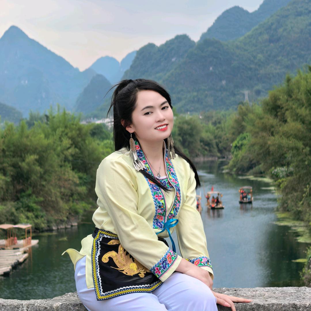 沐伊一5211（尊师阿龙）（师祖山三妹）