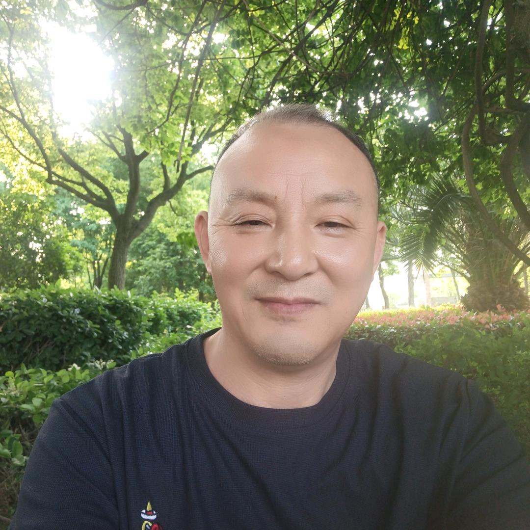 伤痕累累.