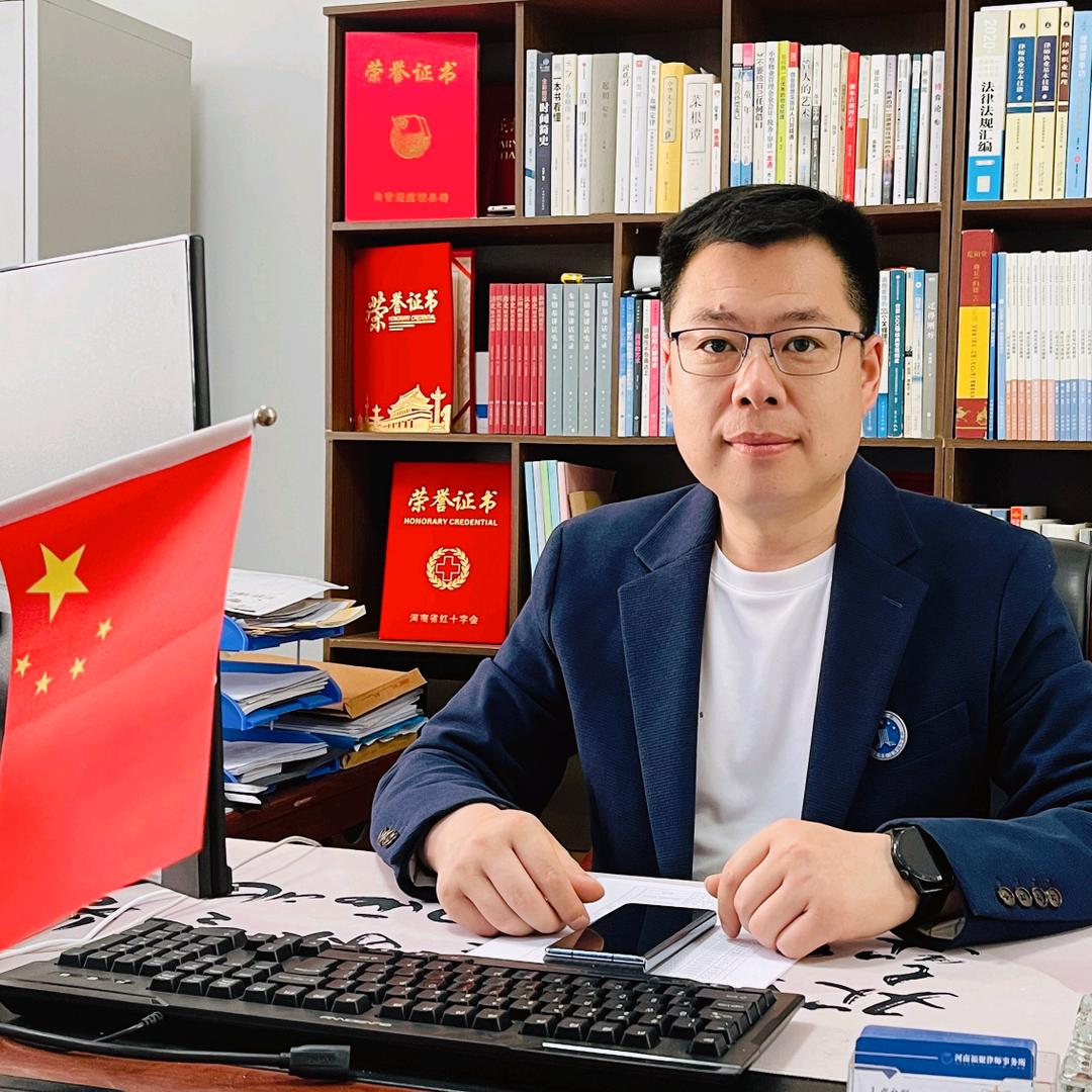商丘卢允利律师