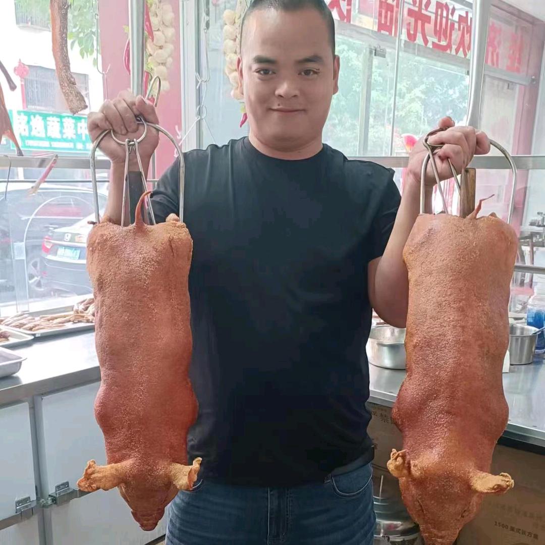 德鑫烧鹅坊，（全年招收学徒）