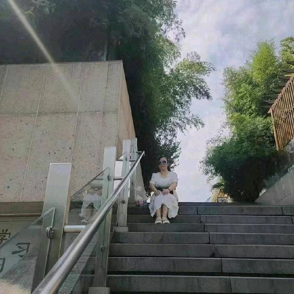 敏敏哦