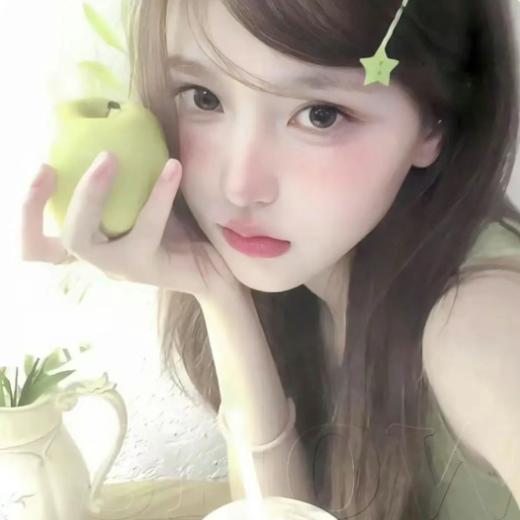 蹲在村口的蛋蛋